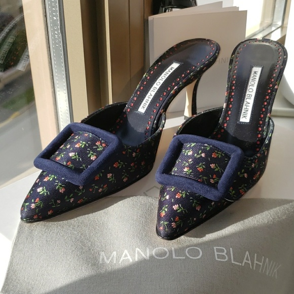 Manolo Blahnik Shoes - Manolo Blahnik floral mules